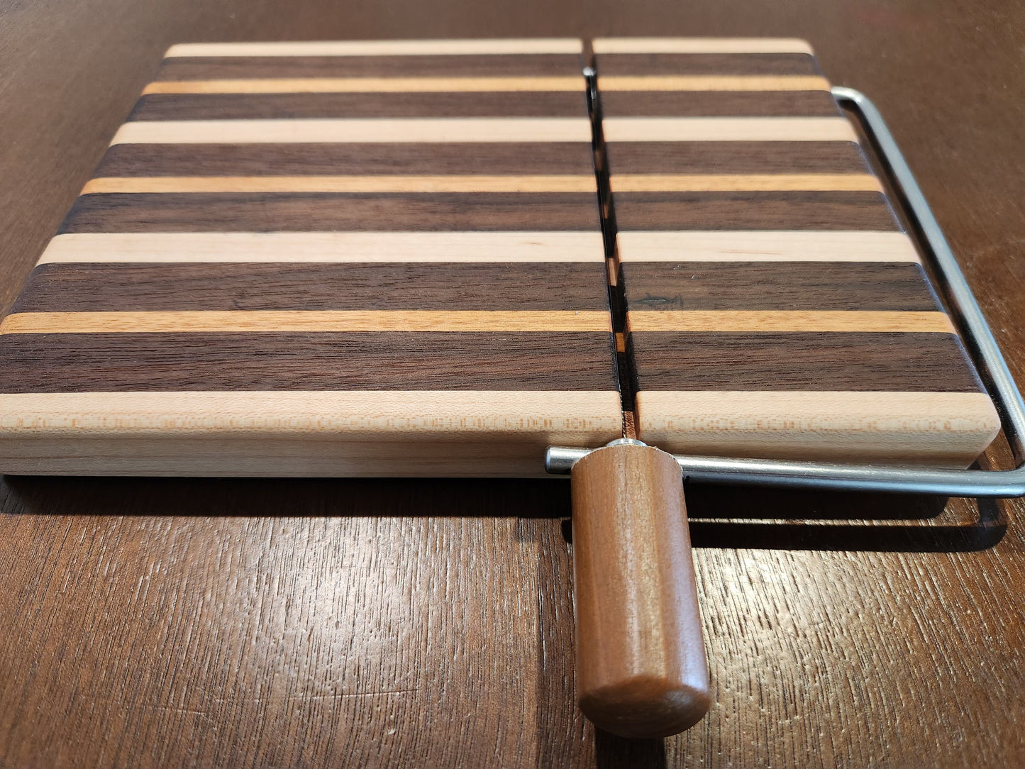 Walnut, maple & mahogany cheese slicer striped V2