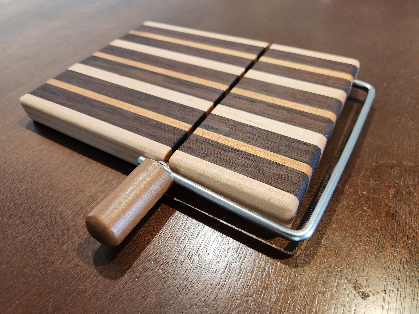 Walnut, maple & mahogany cheese slicer striped V3
